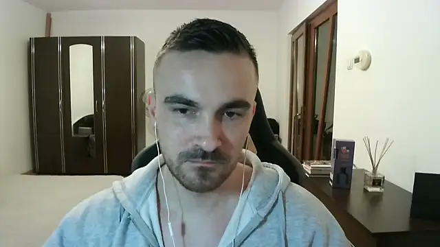 Snapshot of mu5clemania2 chatting on 04-05-26, 08:28 mu5clemania2 online show from 04-05-26, 08:28