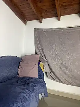 AndresSmith   online show from 04-07-26, 08:48