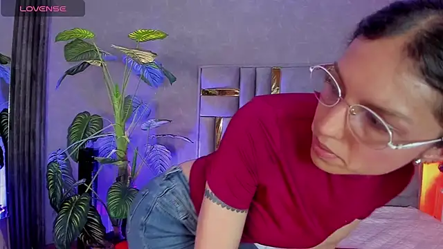 Bianca ks online show from 04-11-26, 07:56