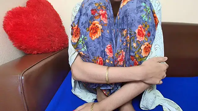 Snapshot of Srabontii chatting on 11-09-25, 09:51 Srabontii online show from 11-09-25, 09:51