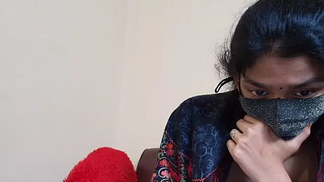 Snapshot of Srabontii chatting on 11-29-25, 11:19 Srabontii online show from 11-29-25, 11:19