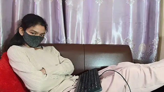 Snapshot of Srabontii chatting on 02-09-26, 08:13 Srabontii online show from 02-09-26, 08:13