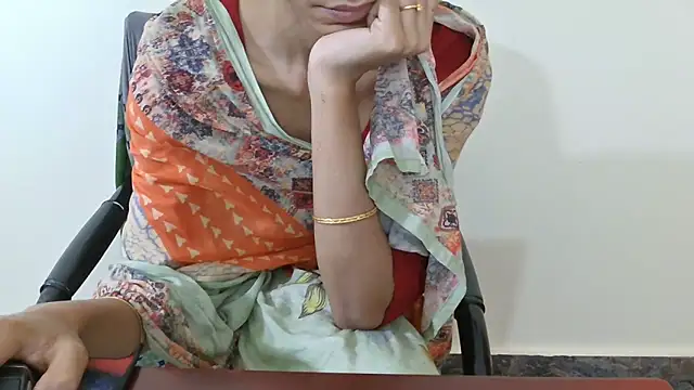 Snapshot of Srabontii chatting on 03-25-26, 11:22 Srabontii online show from 03-25-26, 11:22