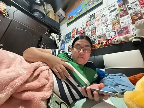 dafne19  online show from 02-14-26, 02:19