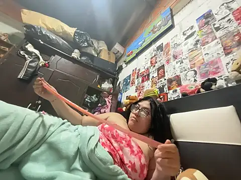 dafne19  online show from 04-04-26, 05:06