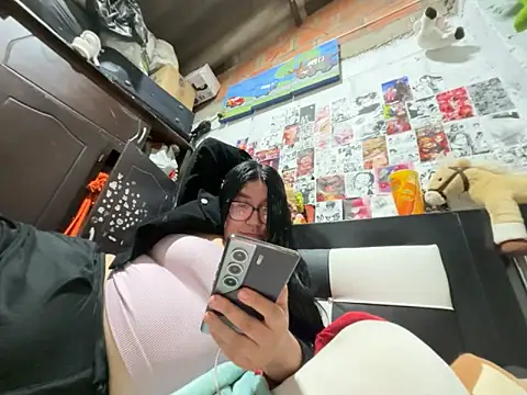 dafne19  online show from 04-10-26, 03:34