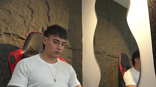 Snapshot of joseph_boy chatting on 03-04-26, 11:27 joseph boy online show from 03-04-26, 11:27