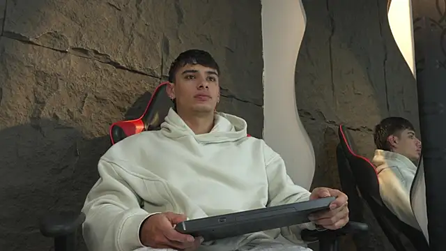 Snapshot of joseph_boy chatting on 03-05-26, 11:28 joseph boy online show from 03-05-26, 11:28