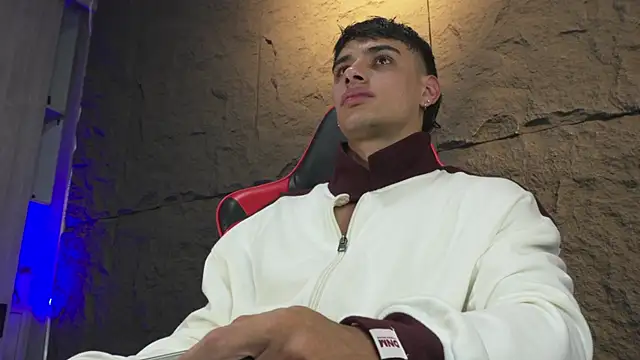 Snapshot of joseph_boy chatting on 03-08-26, 12:20 joseph boy online show from 03-08-26, 12:20