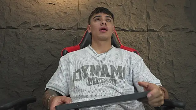 Snapshot of joseph_boy chatting on 03-09-26, 11:25 joseph boy online show from 03-09-26, 11:25