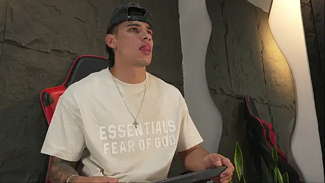 Snapshot of joseph_boy chatting on 03-20-26, 11:26 joseph boy online show from 03-20-26, 11:26