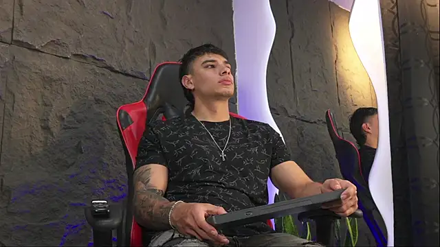 Snapshot of joseph_boy chatting on 03-27-26, 11:32 joseph boy online show from 03-27-26, 11:32