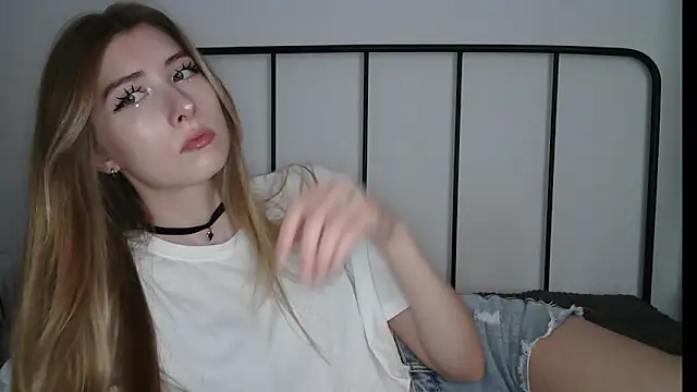 ErikaShyy online show from 07-30-26, 10:14