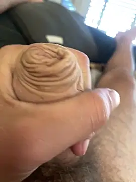 Julian 23312 online show from 03-26-26, 07:08