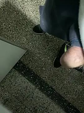 Julian 23312 online show from 04-21-26, 05:36