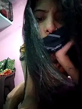 Hotty-Divya online show from 11-06-25, 03:24