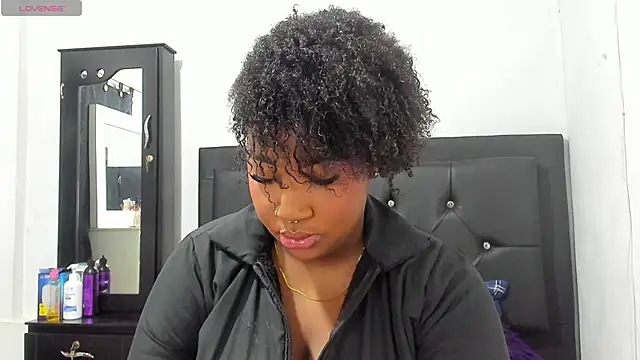 Natassha brown1 online show from 10-01-25, 01:28