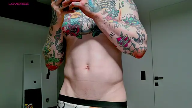 white King9999 online show from 04-15-26, 02:18