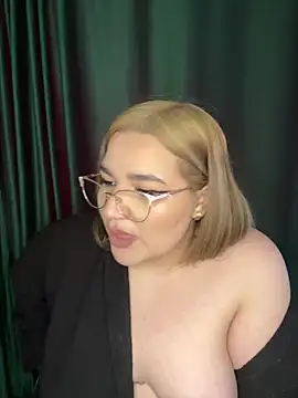 Leya  Droit online show from 03-10-25, 12:59