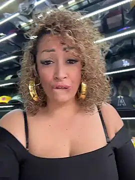 Katti Barrera online show from 06-30-26, 05:58