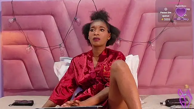 petitelittleebony online show from 04-09-26, 01:49