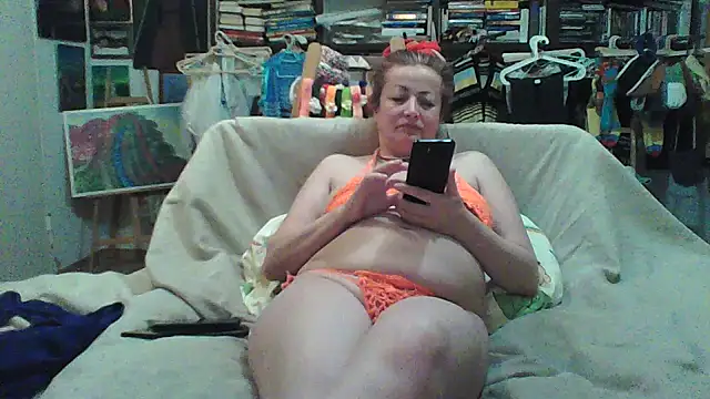 MariaAnaSunshine online show from 03-18-26, 05:49