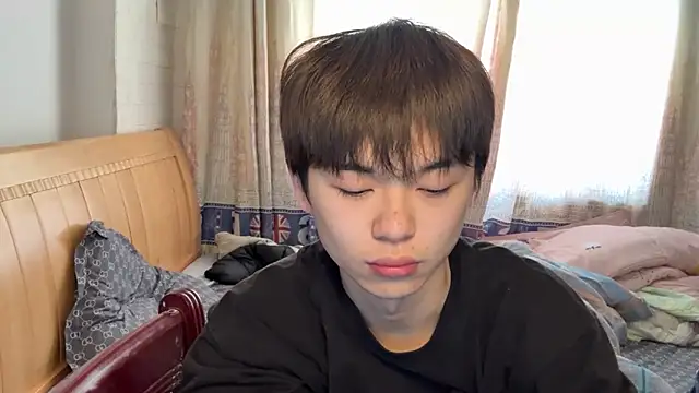 xiaottt1918 online show from 01-13-25, 05:23