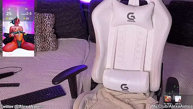 AlexaAimee online show from 03-25-26, 10:10