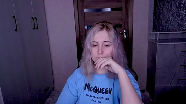 Kristy-Max online show from 03-21-26, 08:56