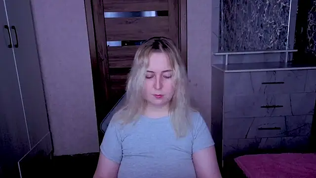 Kristy-Max online show from 06-09-26, 08:31