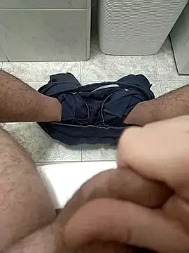 user 662 online show from 02-23-25, 05:34