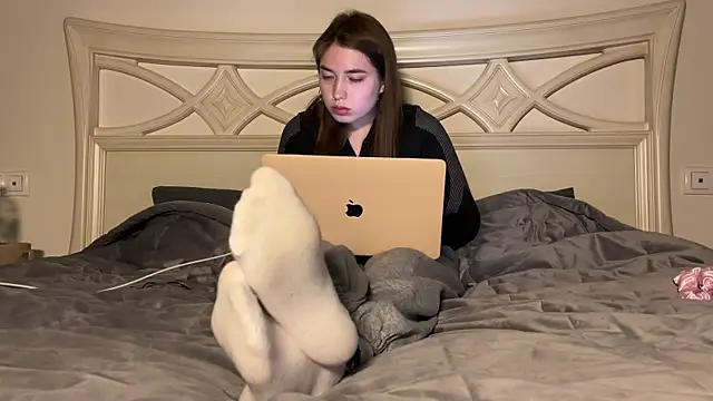 urmissalice online show from 02-11-25, 02:24