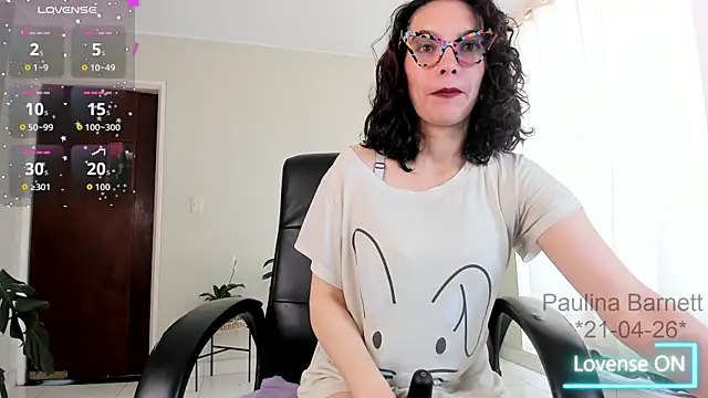 Snapshot of paulinabarnett- chatting on 04-21-26, 01:06 paulinabarnett- online show from 04-21-26, 01:06