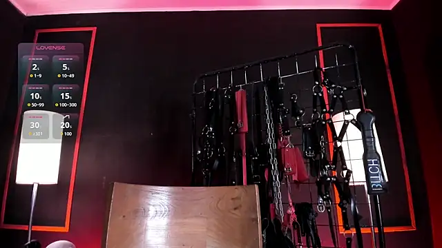 Carolina Arias online show from 03-31-26, 03:12