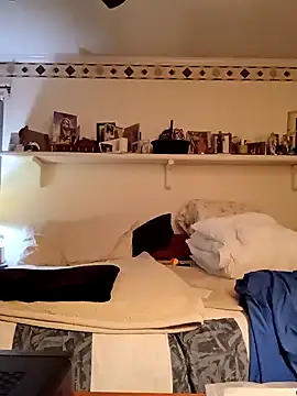 Hand69someguy online show from 12-13-24, 03:27