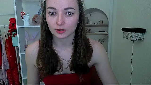  Barbie Kiss  online show from 05-22-26, 06:42