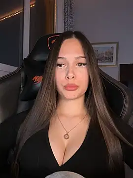 EricaWalls online show from 04-15-26, 09:04