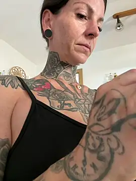 BrownieyQueen online show from 06-29-26, 05:46