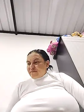 Snapshot of Horny-Mommy-Dirty chatting on 03-30-26, 03:29 Horny-Mommy-Dirty online show from 03-30-26, 03:29