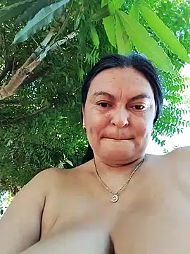 Snapshot of Horny-Mommy-Dirty chatting on 04-26-26, 02:26 Horny-Mommy-Dirty online show from 04-26-26, 02:26