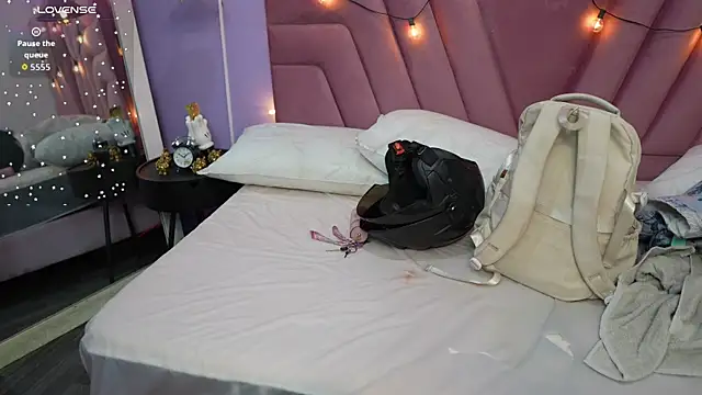 Beautifulskinny18 online show from 05-25-26, 07:53