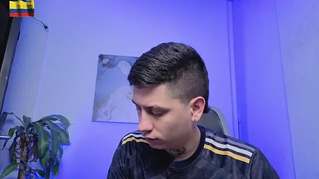 Yeiko Romero  online show from 04-15-26, 07:21