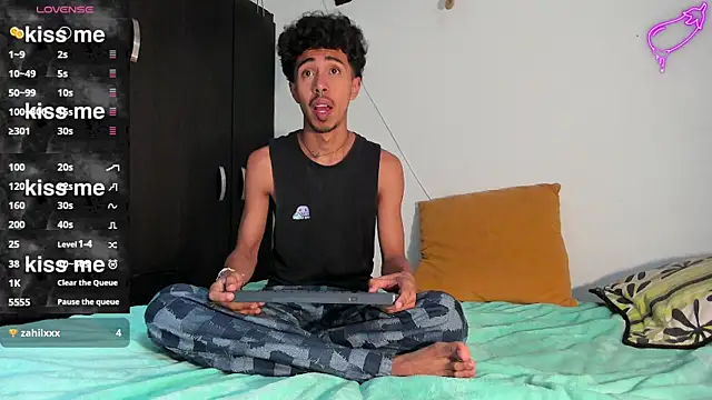 RyanRizzo online show from 03-19-25, 05:17