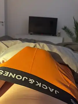 Snapshot of thorn0 chatting on 01-19-25, 10:39 thorn0 online show from 01-19-25, 10:39