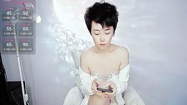 9ering-Er online show from 10-31-25, 09:05