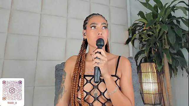 Nia Bunny online show from 03-18-25, 07:31