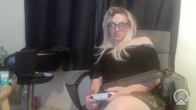 Snapshot of sexyblondetrans chatting on 02-25-26, 01:48 sexyblondetrans online show from 02-25-26, 01:48