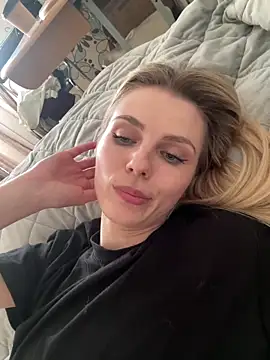 Snapshot of Liya_my chatting on 06-16-26, 12:41 Liya my online show from 06-16-26, 12:41