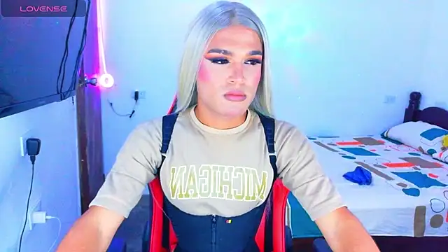 AllisonsweetZ online show from 04-07-26, 04:18