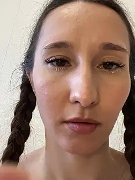 cutte dora online show from 02-26-25, 01:52